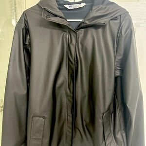 New Helly Hansen Women's Hooded Raincoat